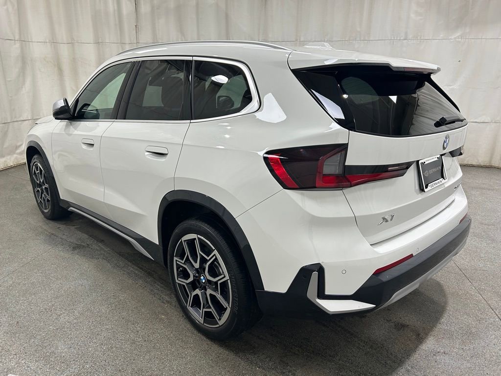 Used 2023 BMW X1 xDrive28i w/ Premium Package image 6