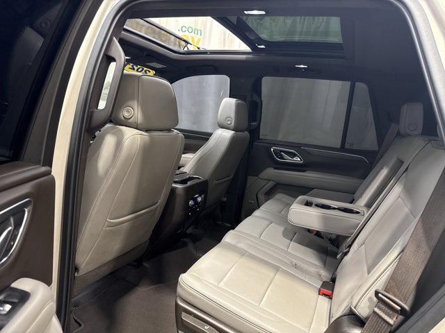 Used 2021 GMC Yukon SLT w/ SLT Premium Package AWD/4WD image 14