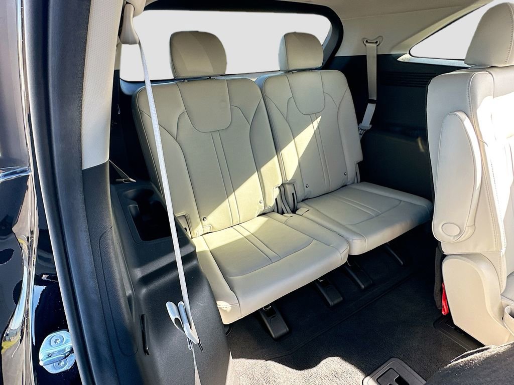 Certified 2024 Kia Sorento SX image 27