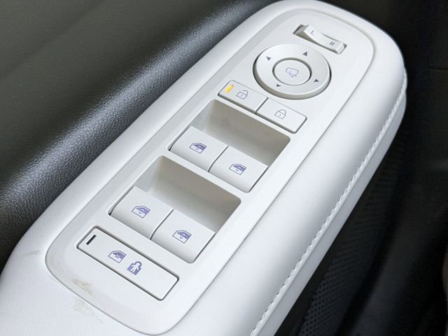 Certified 2025 Hyundai Santa Fe Calligraphy FWD image 31