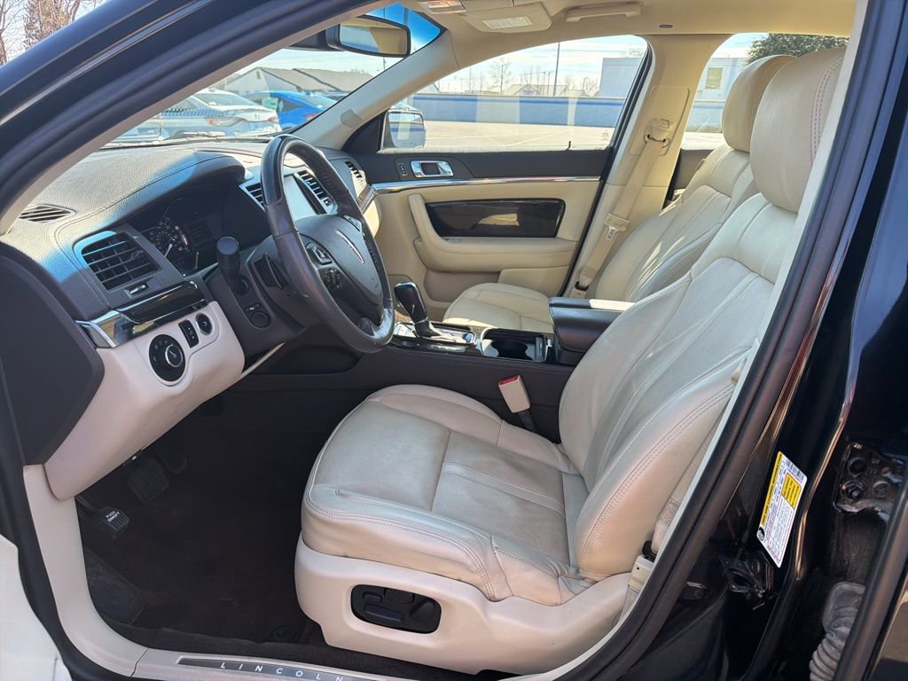 Used 2015 Lincoln MKS AWD w/ Equipment Group 101A image 17