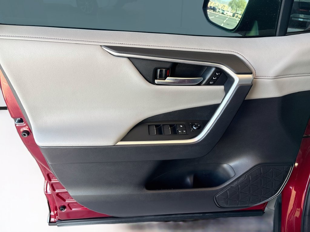 Certified 2021 Toyota RAV4 Limited FWD image 24