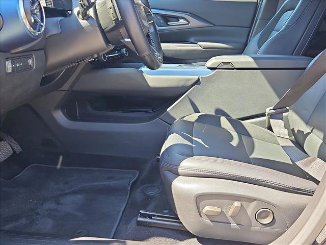 Used 2025 Chevrolet Equinox EV LT w/ Convenience Package FWD image 16