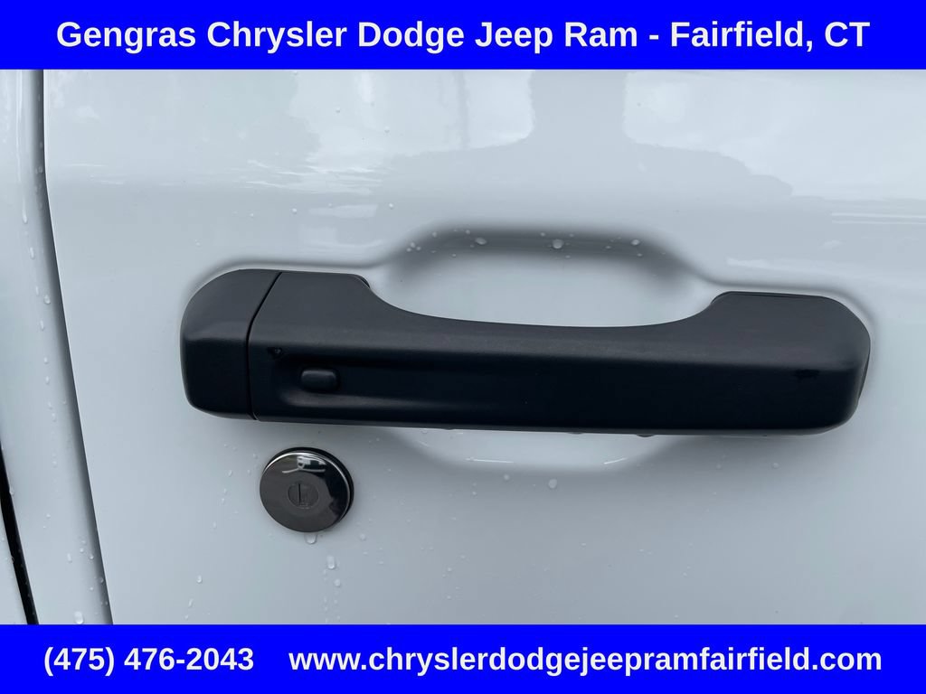 Used 2024 Jeep Wrangler Unlimited AWD/4WD image 18