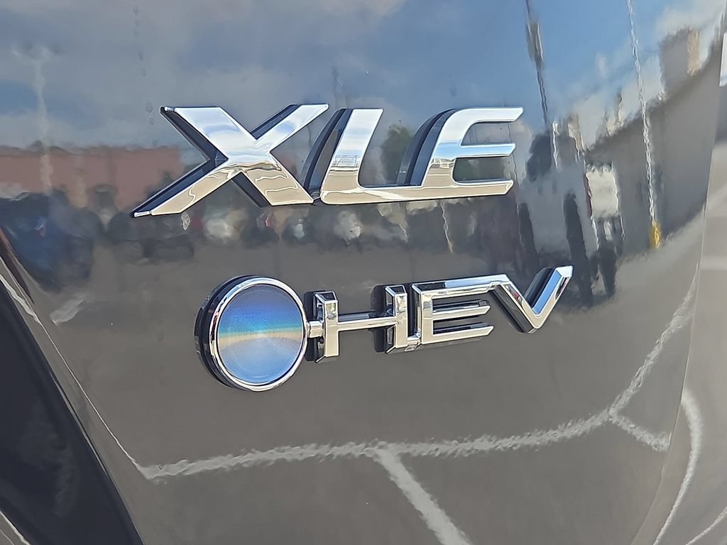 Used 2026 Toyota Corolla XLE FWD image 12