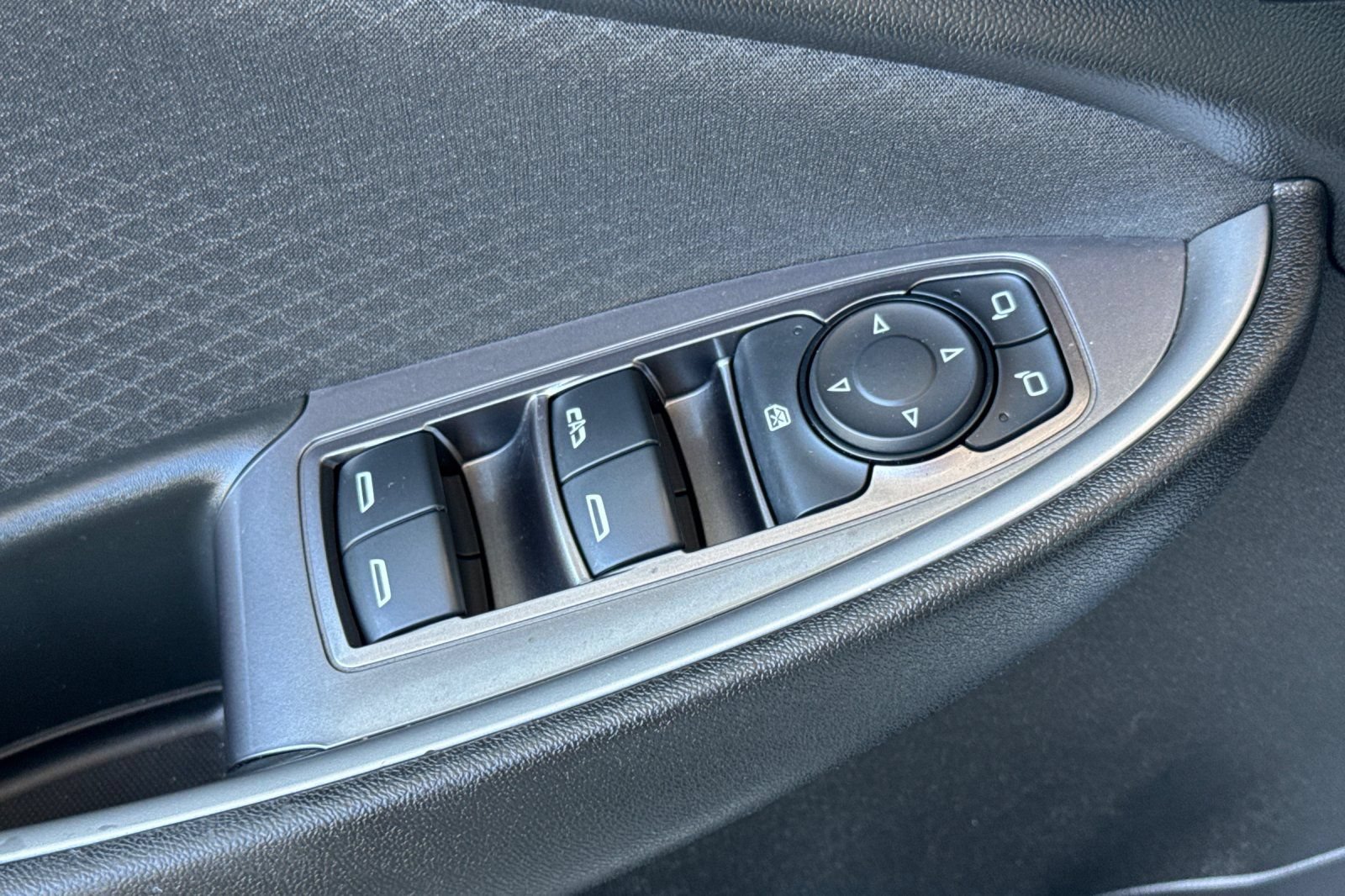 Used 2023 Chevrolet Malibu LT FWD image 18