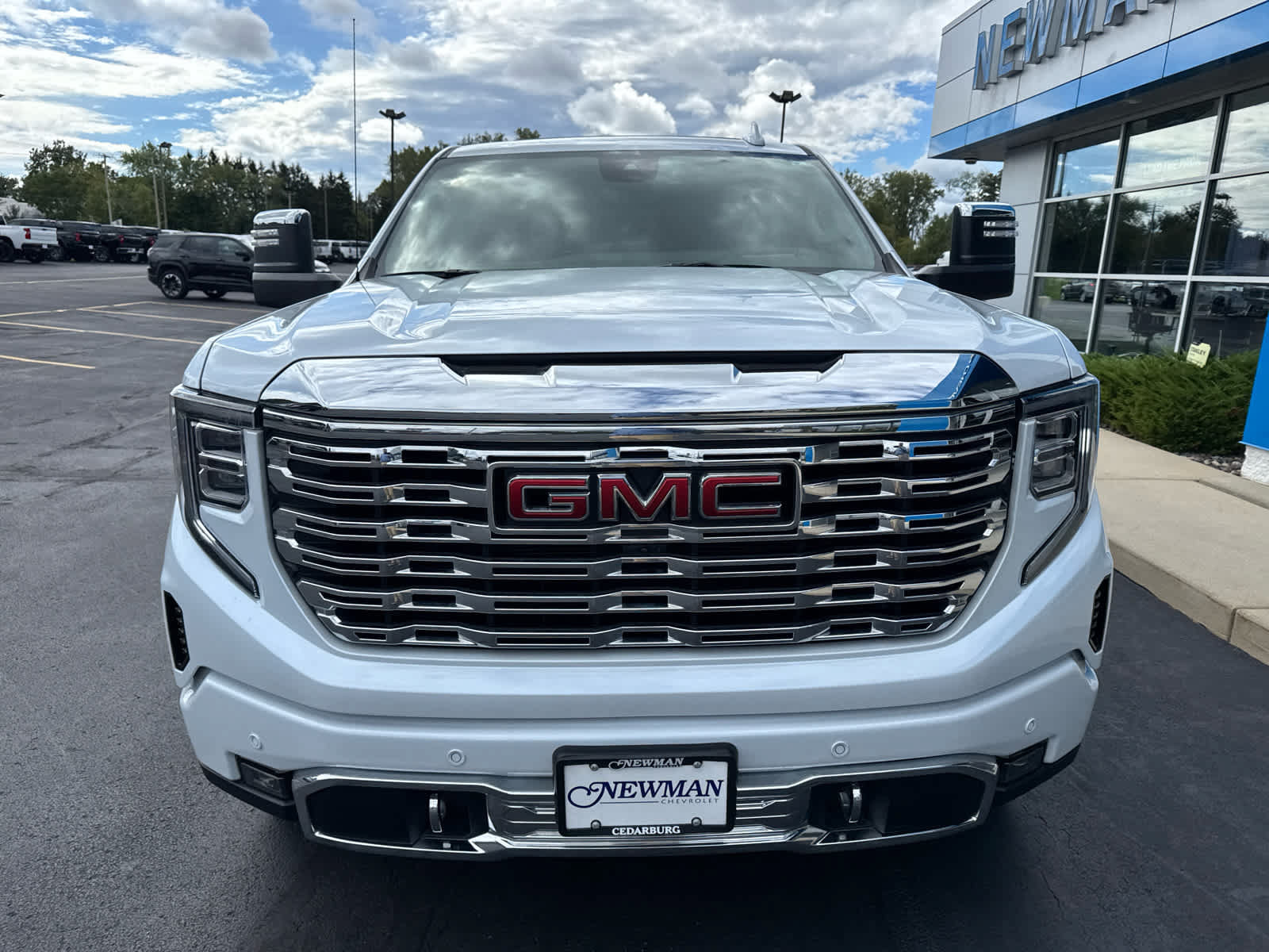 Used 2026 GMC Sierra 1500 Denali w/ Denali Reserve Package AWD/4WD image 15