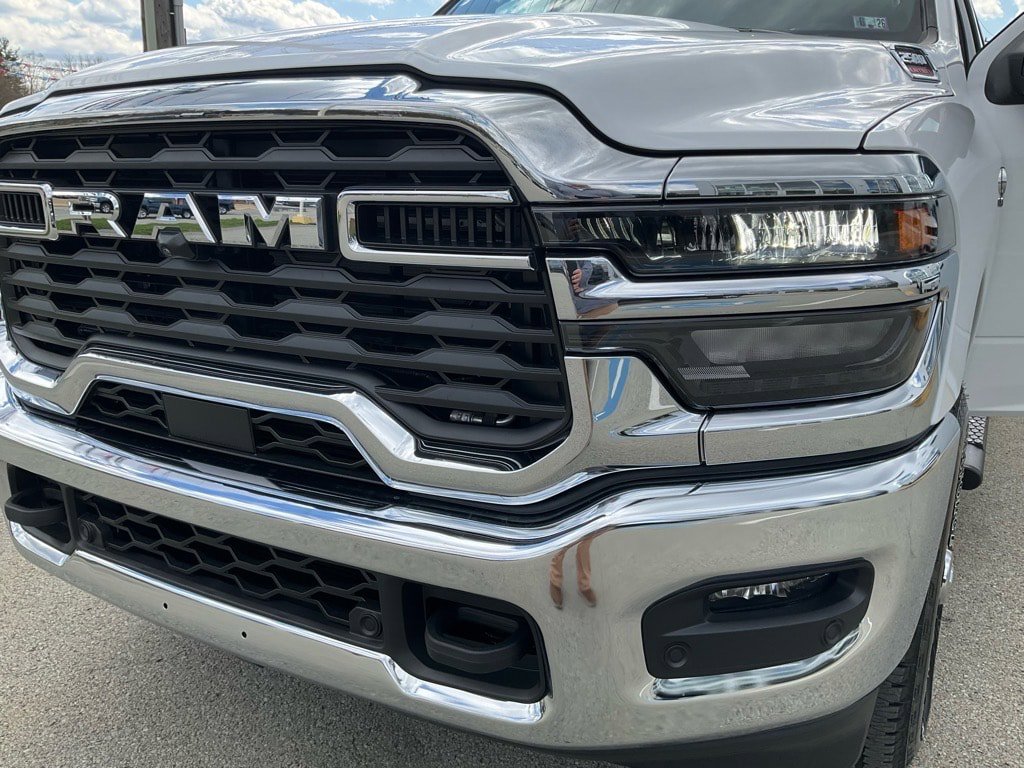 New 2025 RAM 2500 Tradesman image 25