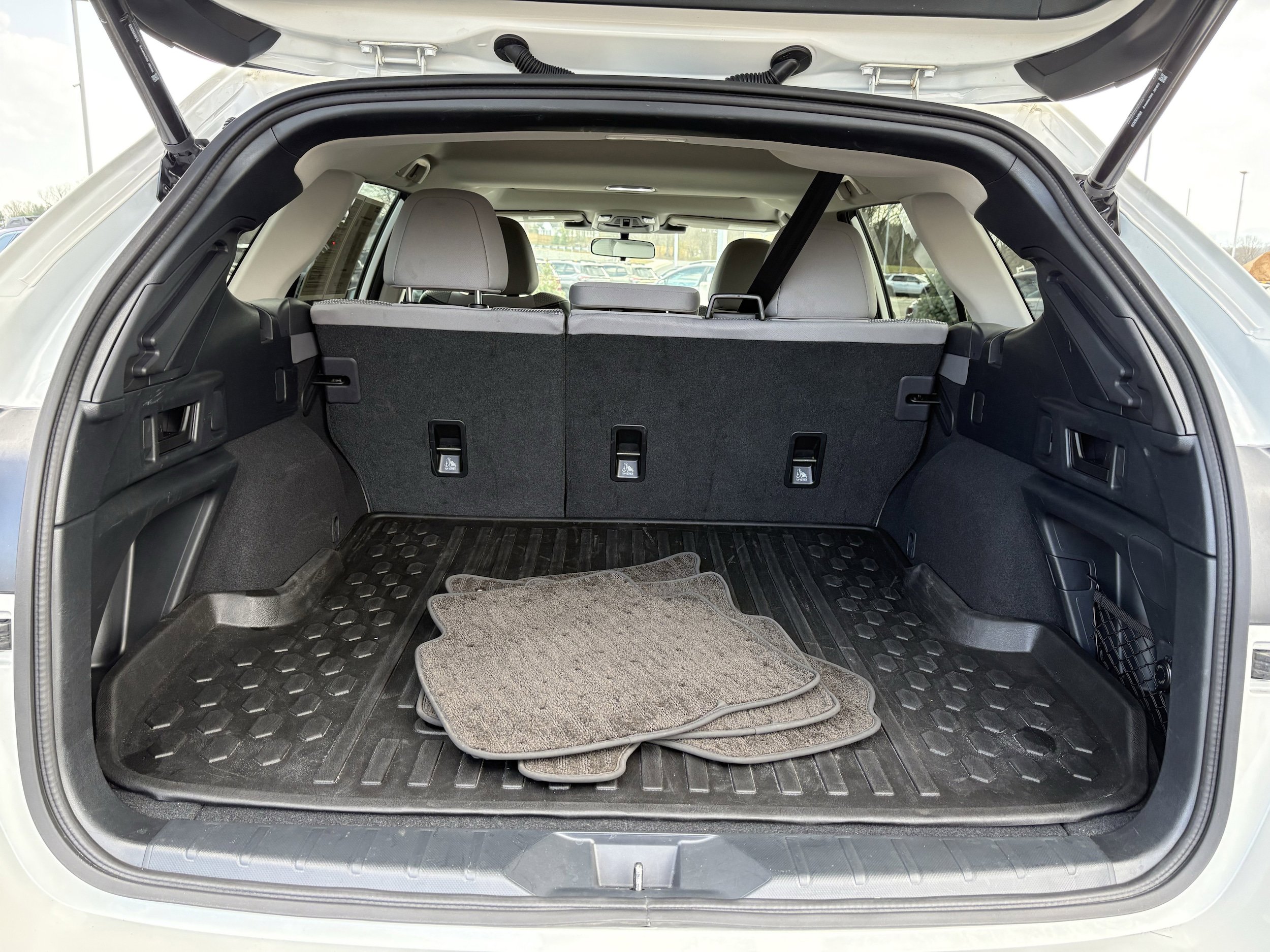 Used 2025 Subaru Outback Premium image 12