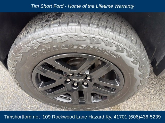 Used 2024 Chevrolet Colorado Trail Boss w/ Technology Package AWD/4WD image 15