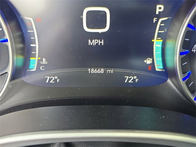 Certified 2024 Chrysler Pacifica Touring image 28