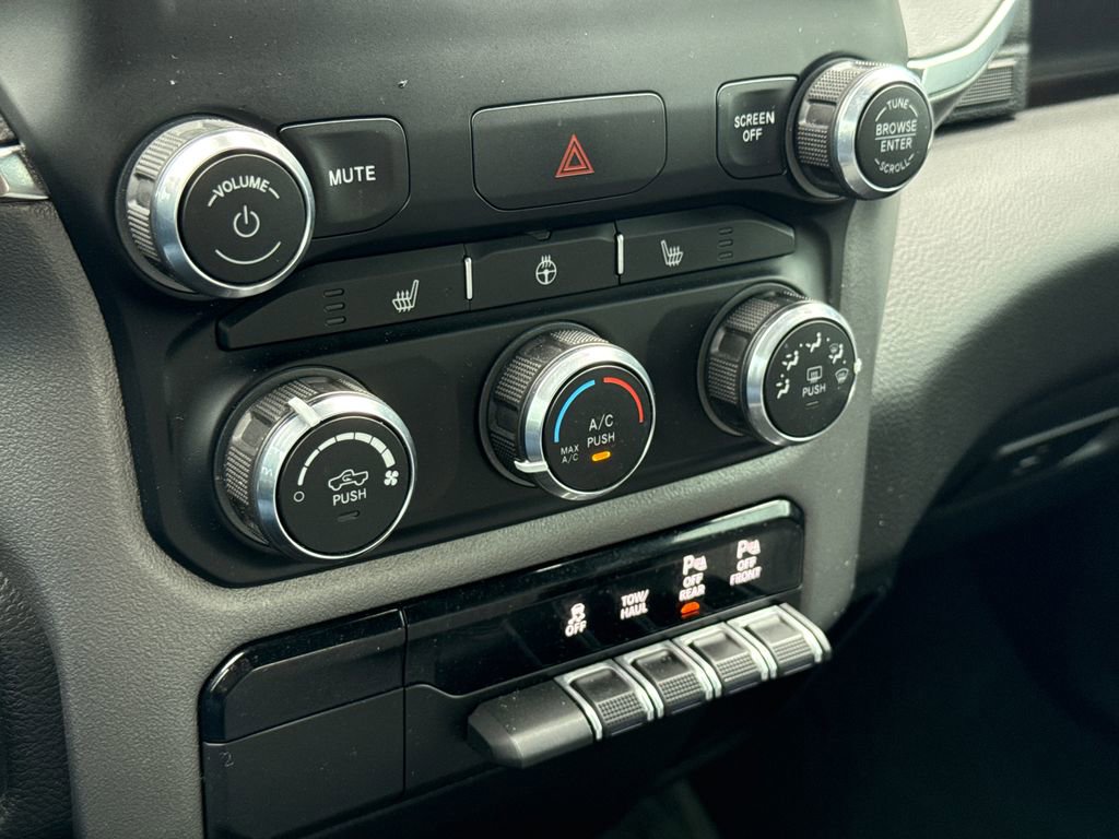 Used 2024 RAM 1500 Lone Star image 25