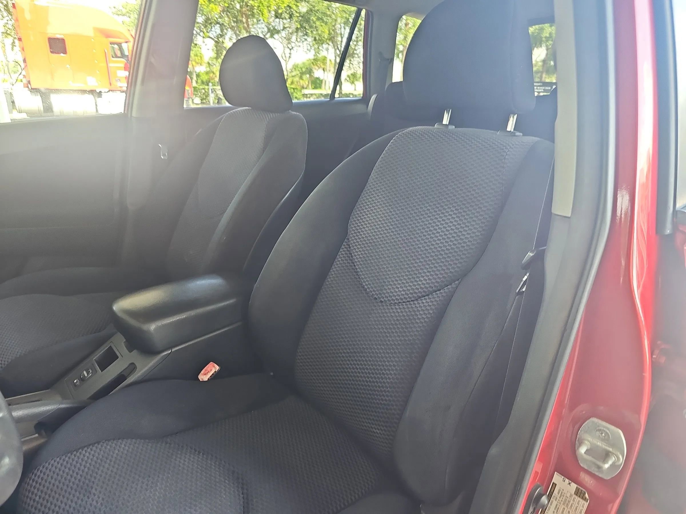 Used 2006 Toyota RAV4 Sport image 30