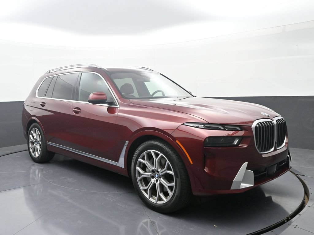 Used 2026 BMW X7 xDrive40i AWD/4WD image 3