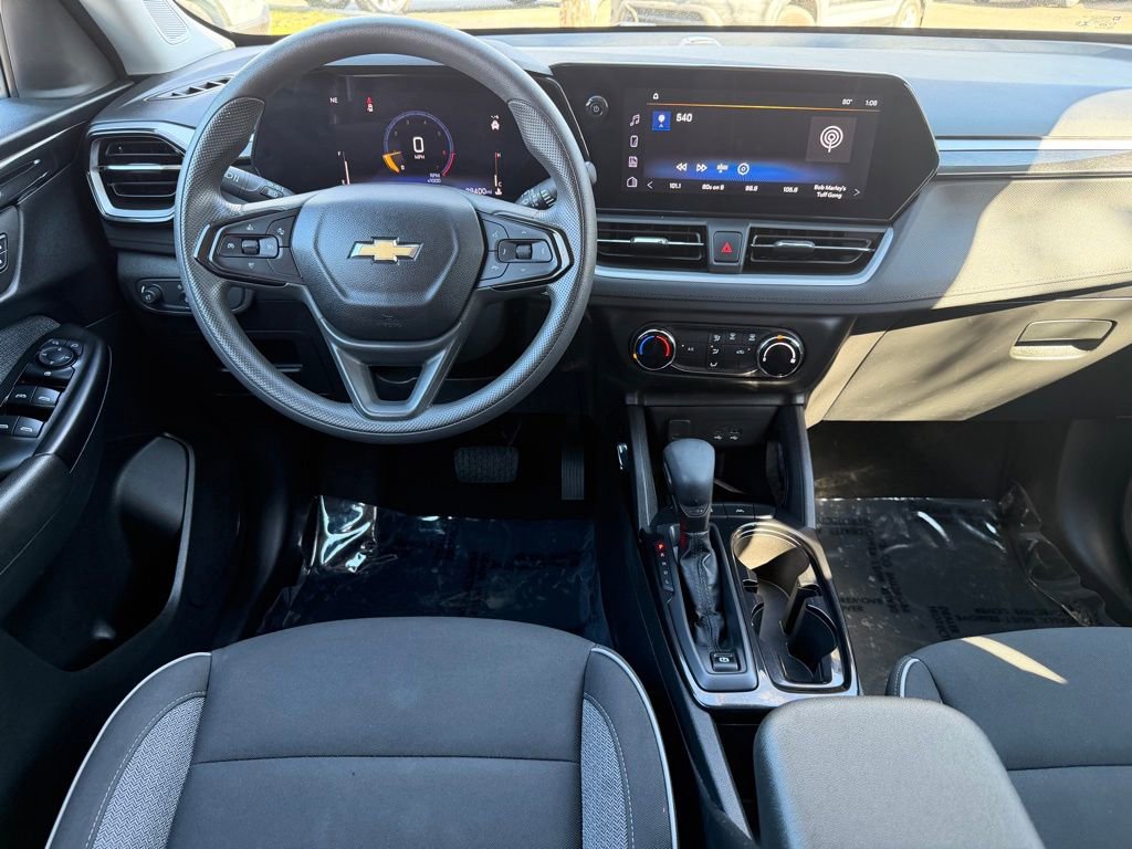 Used 2024 Chevrolet TrailBlazer LS image 13