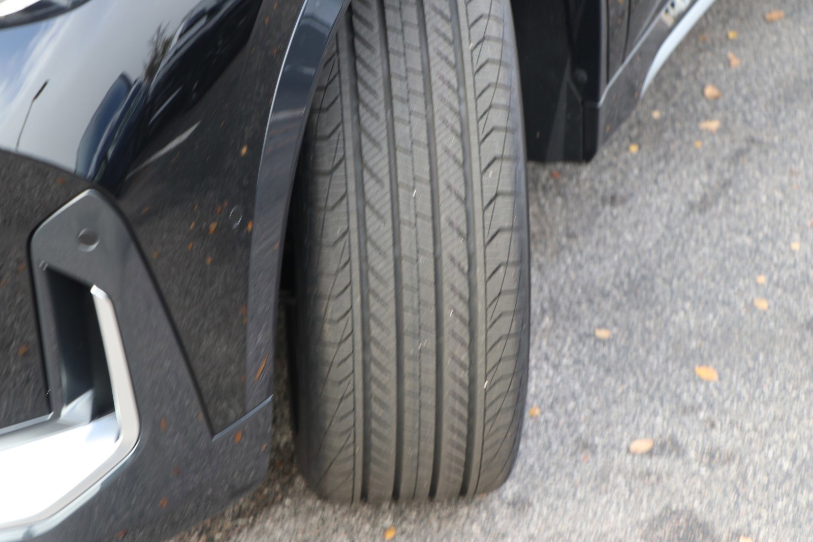 Certified 2025 BMW X1 xDrive28i w/ Technology Package image 7