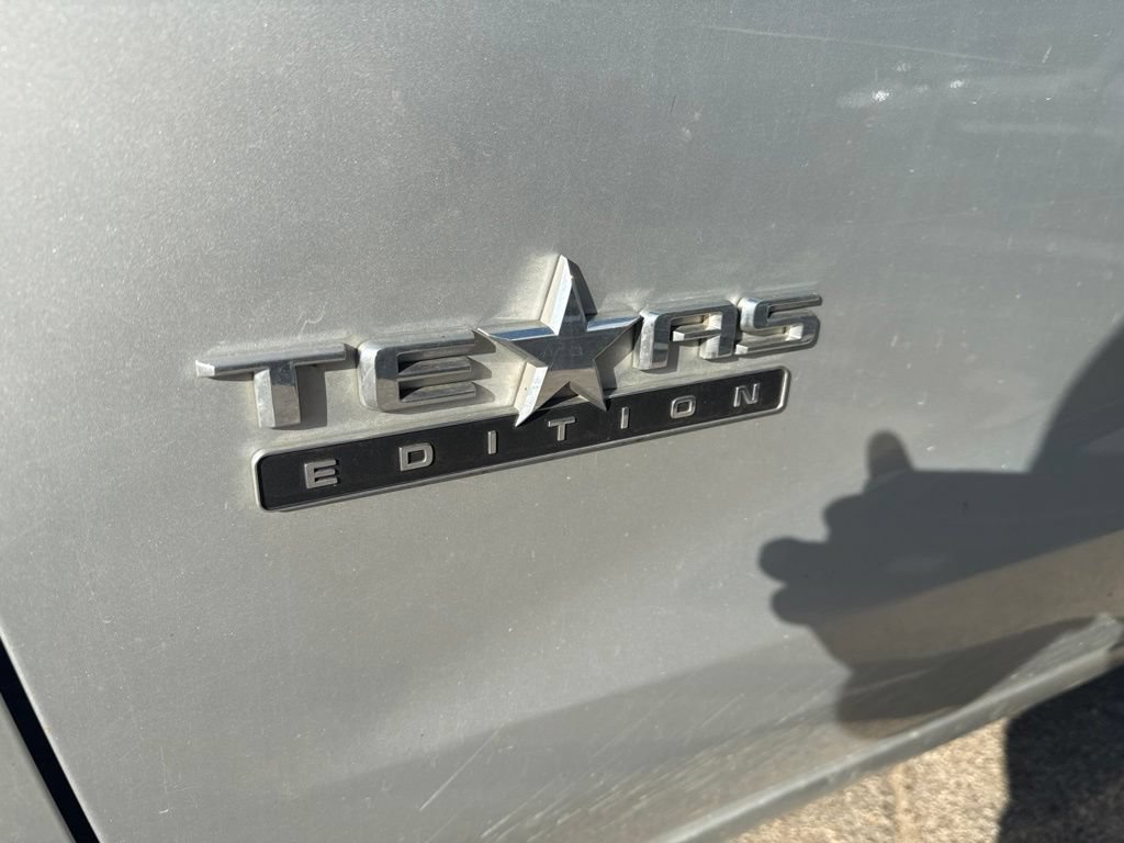 Used 2019 Chevrolet Silverado 1500 LT w/ Texas Edition AWD/4WD image 10