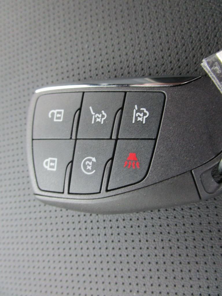 New 2026 GMC Yukon Elevation image 42