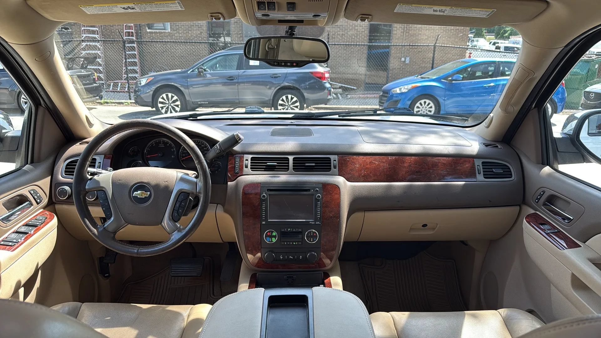 Used 2014 Chevrolet Suburban LTZ AWD/4WD image 28
