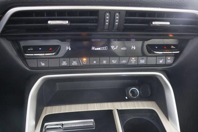 Used 2025 MAZDA CX-70 Plug-In Hybrid w/ Premium Pkg image 15