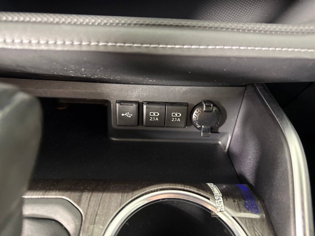 Used 2020 Toyota Highlander Limited FWD image 22