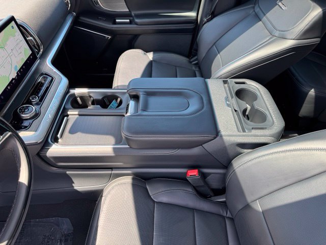 Used 2025 Ford Expedition Platinum AWD/4WD image 64