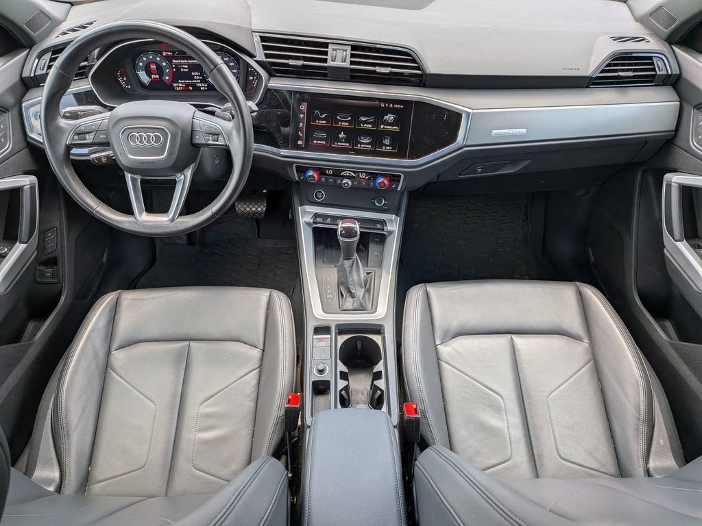 Used 2023 Audi Q3 2.0T Premium Plus w/ Premium Plus Package AWD/4WD image 27