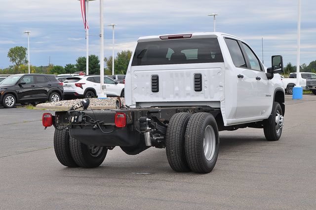 Used 2024 Chevrolet Silverado 3500 W/T w/ WT Convenience Package AWD/4WD image 3