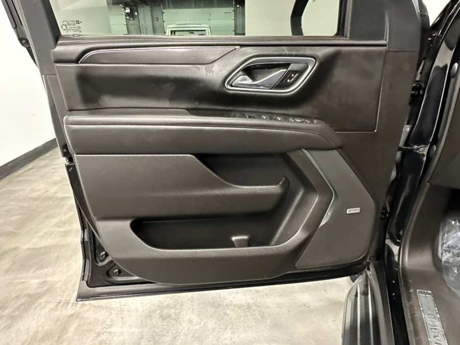 Used 2021 Chevrolet Suburban RST w/ Luxury Package image 49