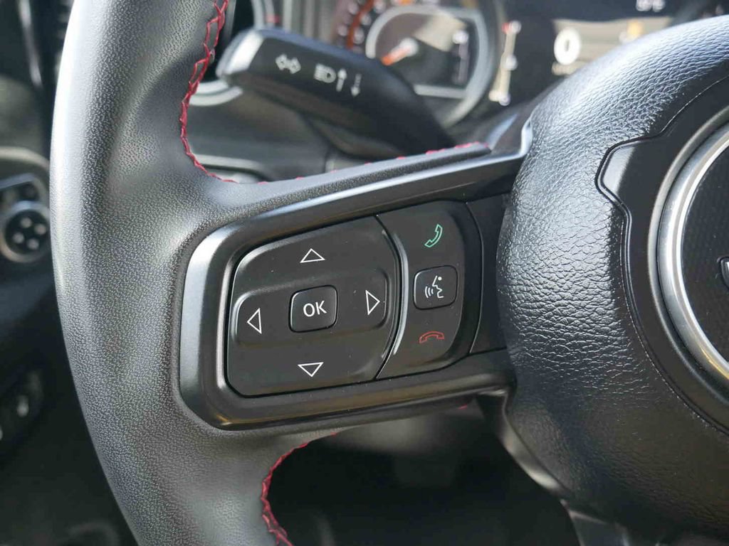 Used 2024 Jeep Wrangler Unlimited Rubicon AWD/4WD image 38
