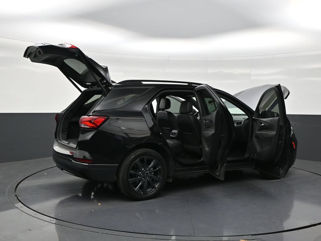 Used 2023 Chevrolet Equinox RS w/ RS Leather Package FWD image 20