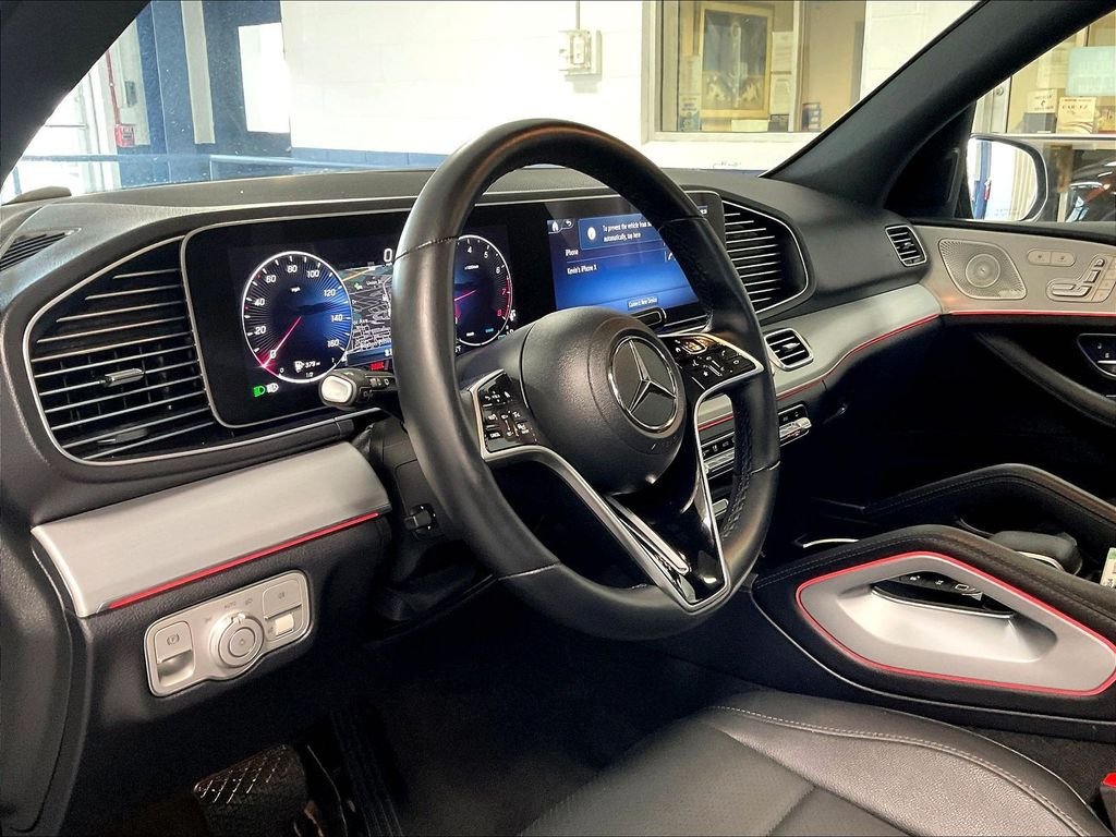 Used 2025 Mercedes-Benz GLE 350 4MATIC image 8