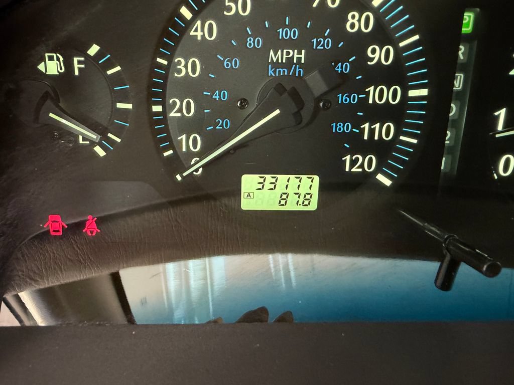 Used 2002 INFINITI QX4 4WD w/ (X03) Heated Seats Pkg image 9
