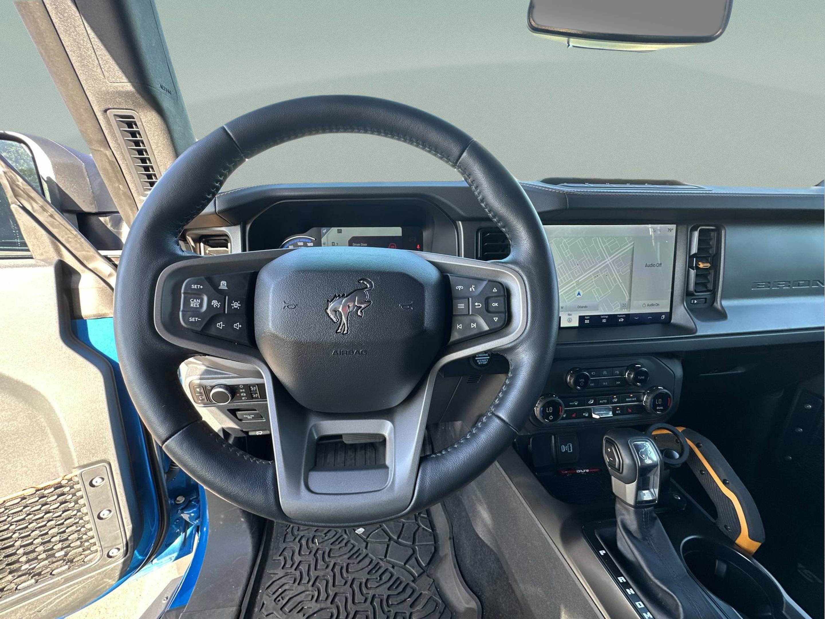 Used 2024 Ford Bronco Badlands image 10