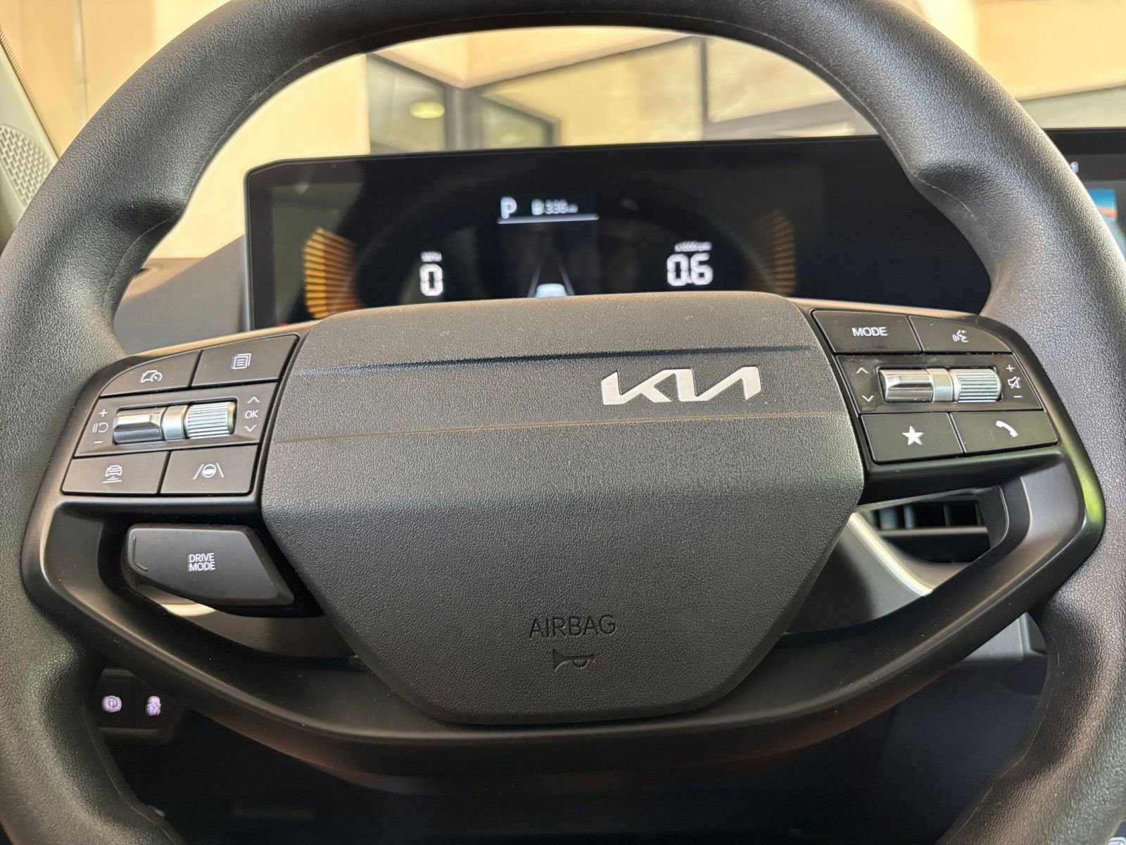 Used 2025 Kia K4 FWD image 27