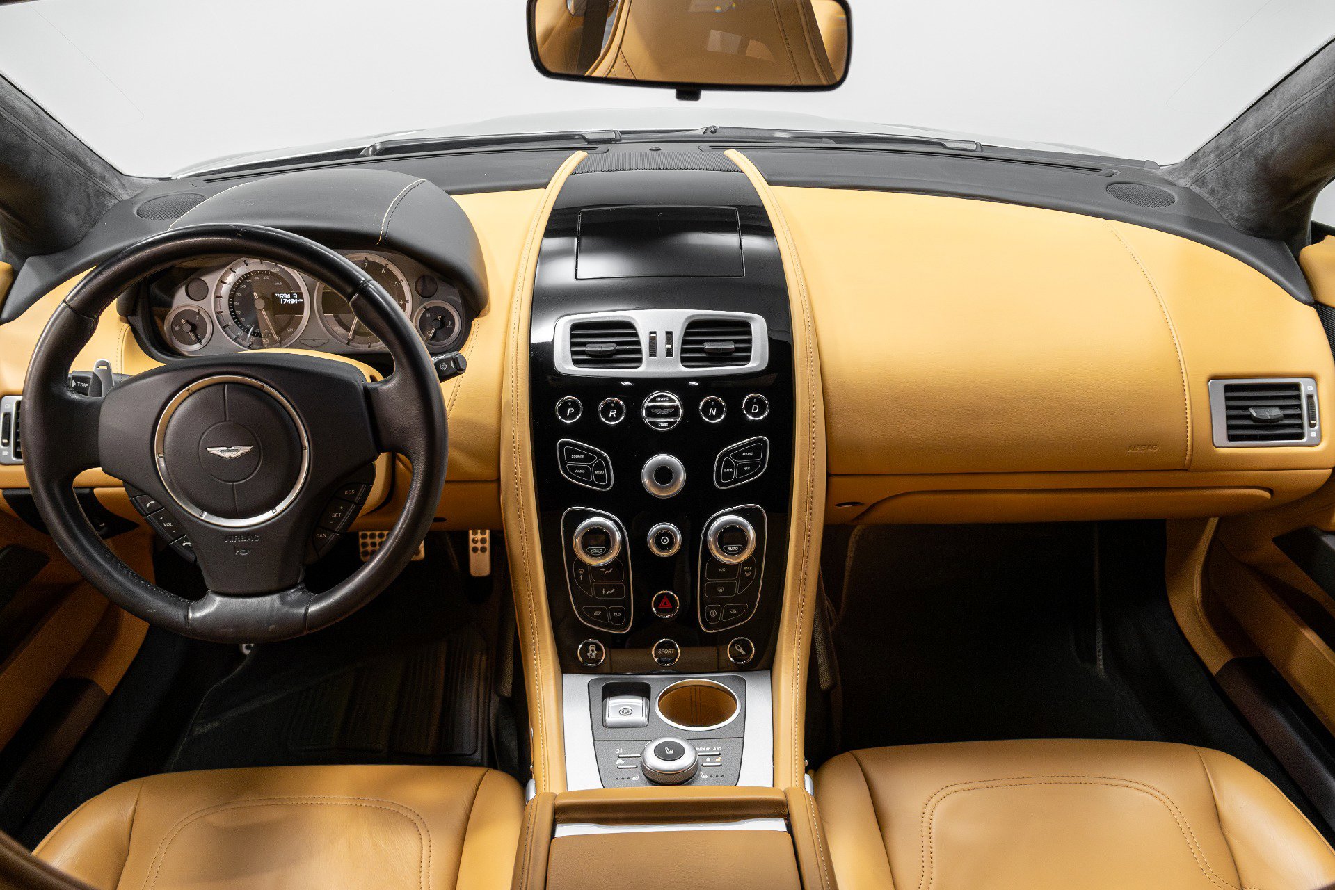 Used 2016 Aston Martin Rapide S image 12