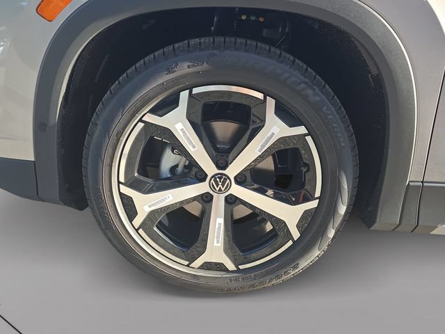 New 2026 Volkswagen Tiguan SE FWD image 12