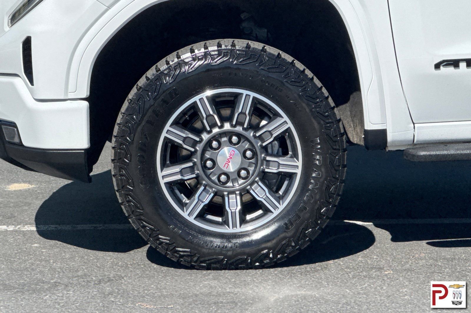 Certified 2024 GMC Sierra 1500 AT4 w/ Technology Package AWD/4WD image 31