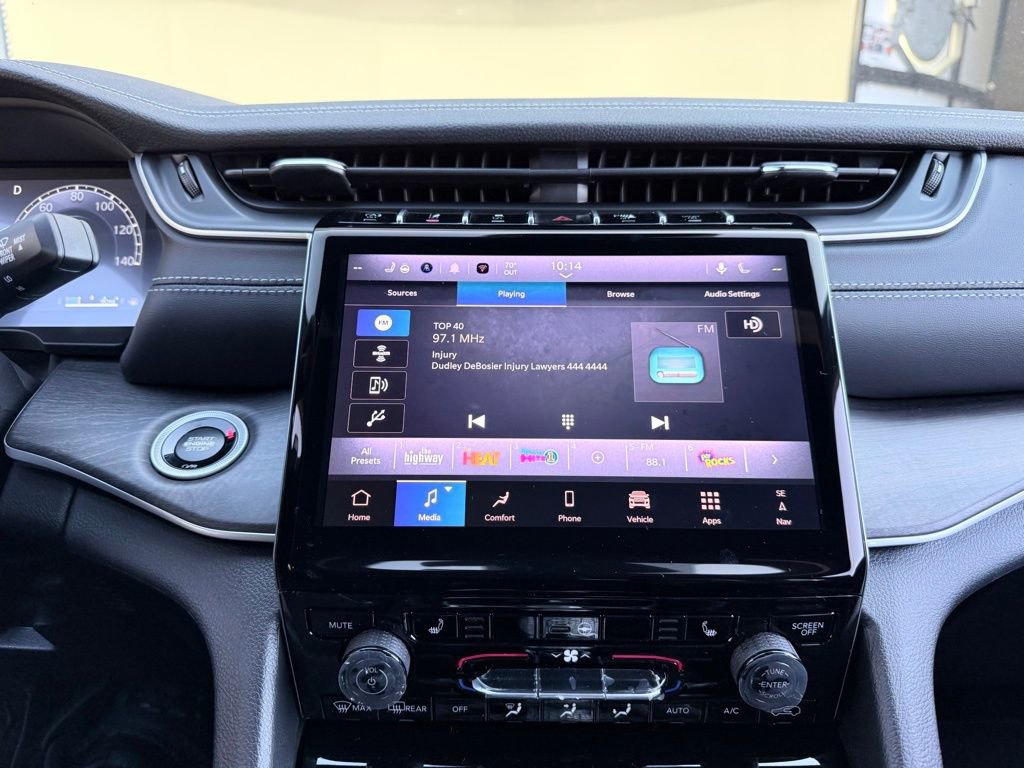 New 2025 Jeep Grand Cherokee L Limited w/ Black Appearance Package image 16