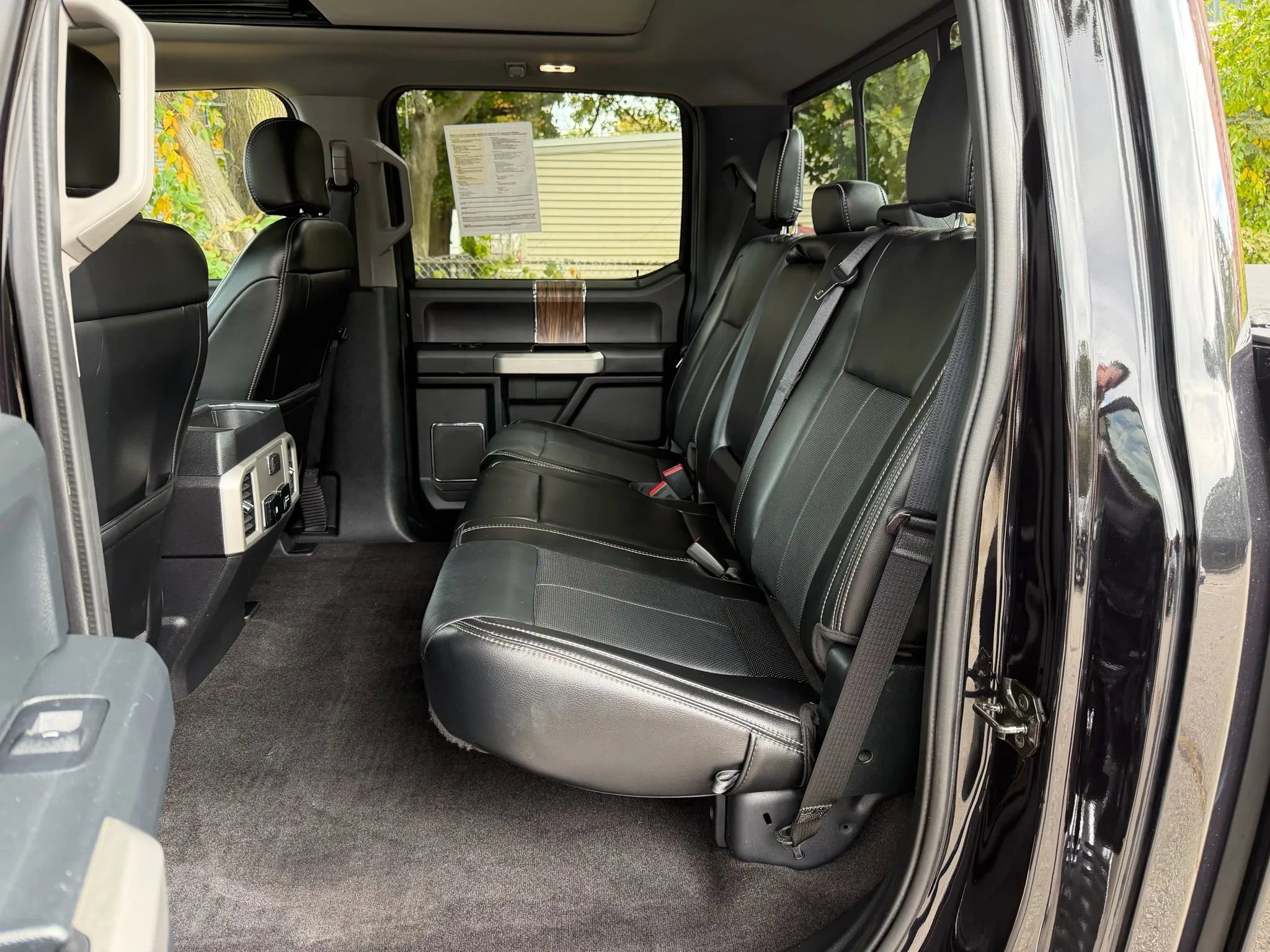 Used 2019 Ford F150 Lariat image 25