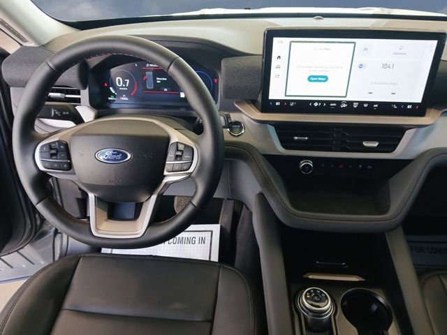 Certified 2025 Ford Explorer Active w/ Active Comfort Package image 10