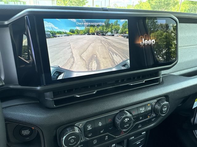 New 2026 Jeep Gladiator Sport AWD/4WD image 25