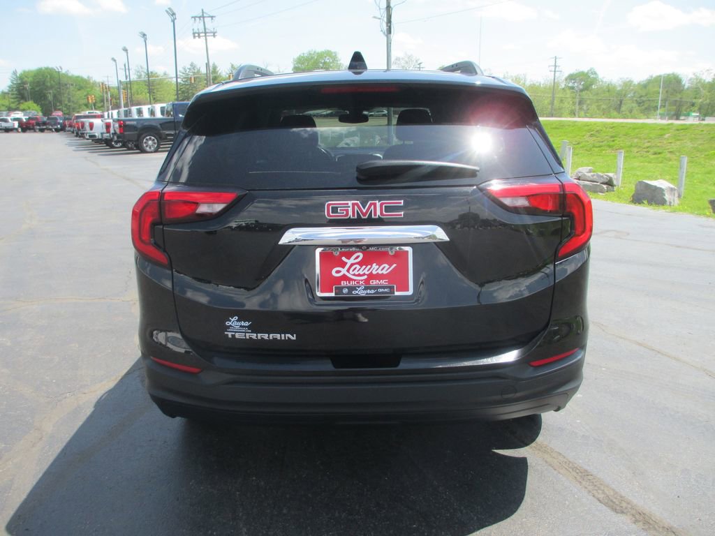 Used 2020 GMC Terrain SLE w/ Driver Convenience Package FWD image 7