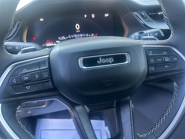 New 2026 Jeep Grand Cherokee Altitude image 21