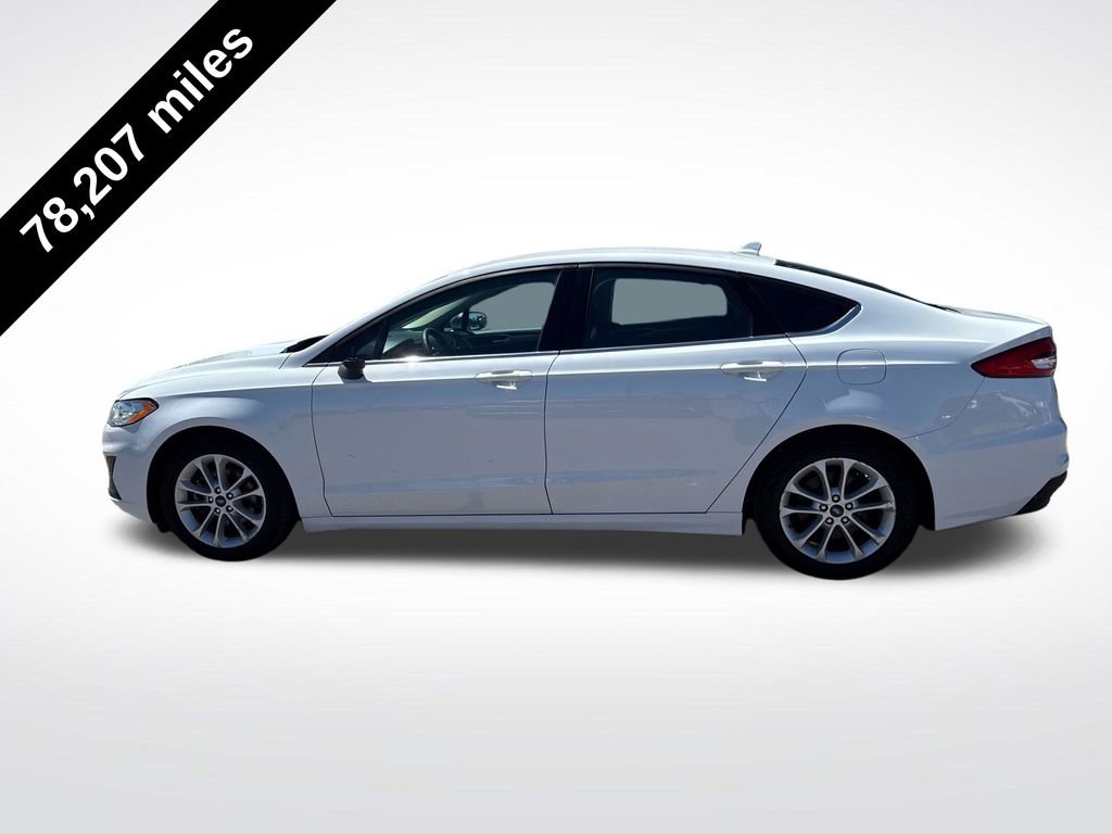 Used 2020 Ford Fusion SE FWD image 2