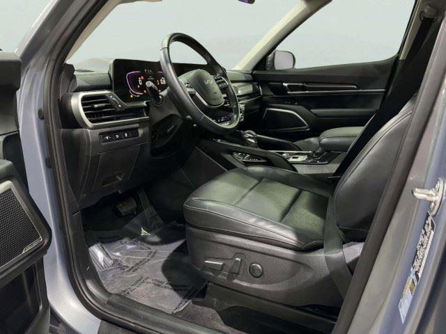 Used 2024 Kia Telluride S FWD image 36