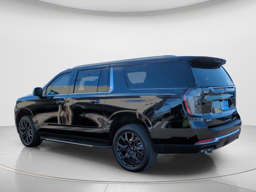 Used 2025 Chevrolet Suburban Premier image 7