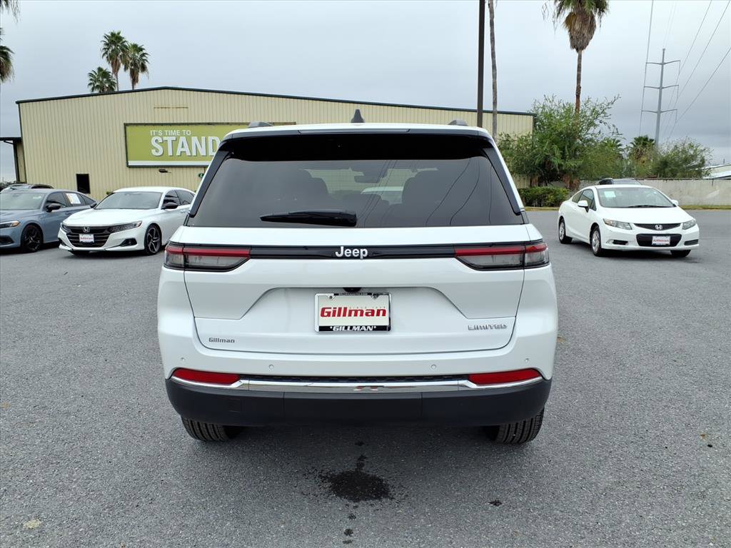 Used 2025 Jeep Grand Cherokee Limited image 7