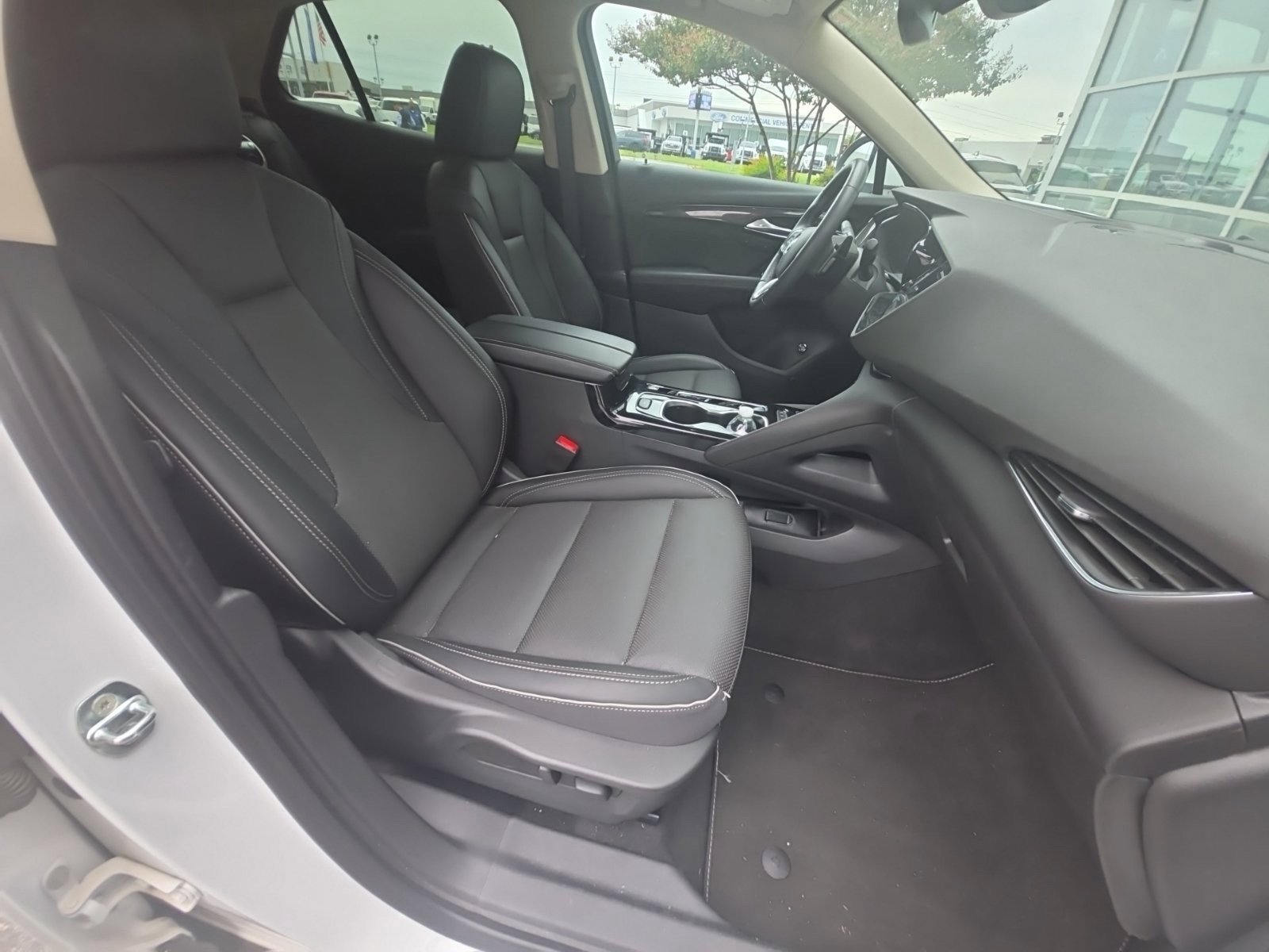 Used 2023 Buick Envision Essence AWD/4WD image 11