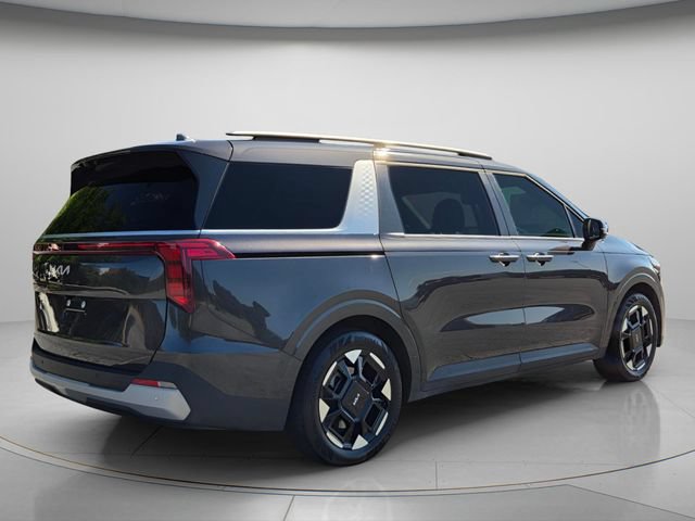 Used 2025 Kia Carnival EX FWD image 7